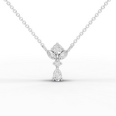 قلادة بتصميم زهري مرصعة بالألماس الصناعي