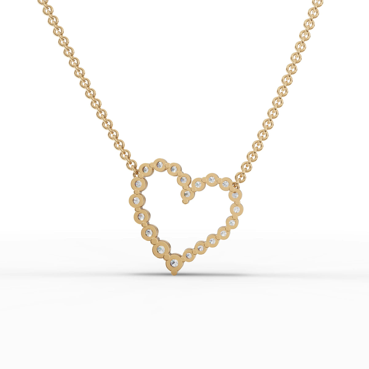 Heart lab-grown pendant yellow gold close-up