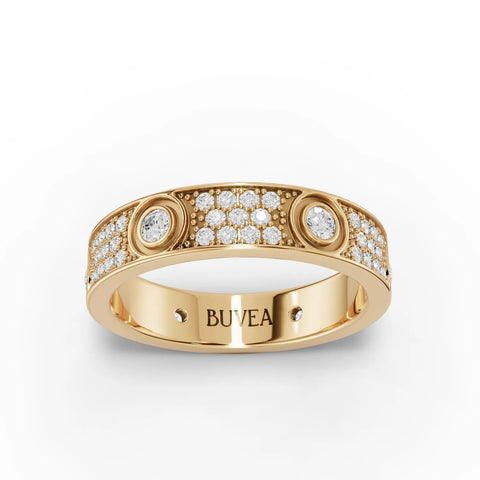 0.67 CT round accent diamond band in 18K gold, featuring bezel-set diamonds and pavé accents, showcasing a structured design.