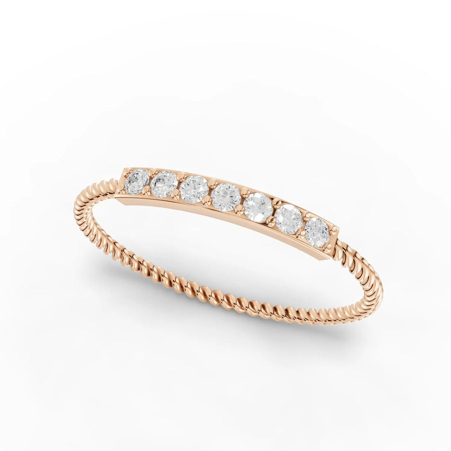 Rose gold twisted band design profile