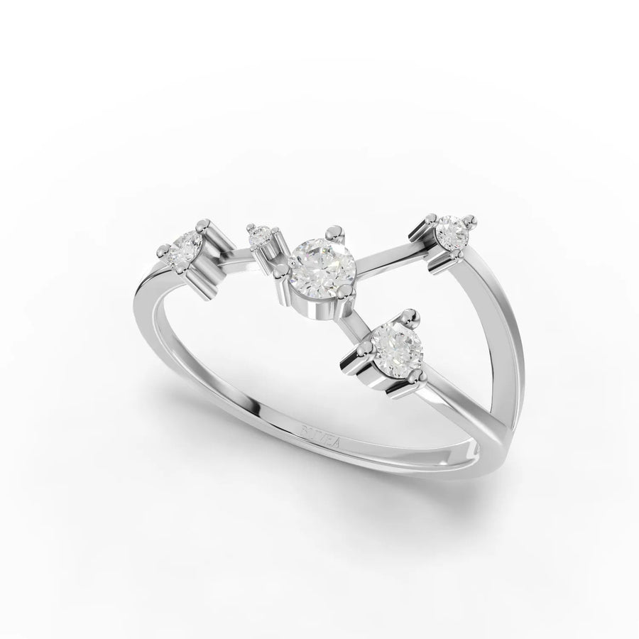 Side profile white gold prong settings
