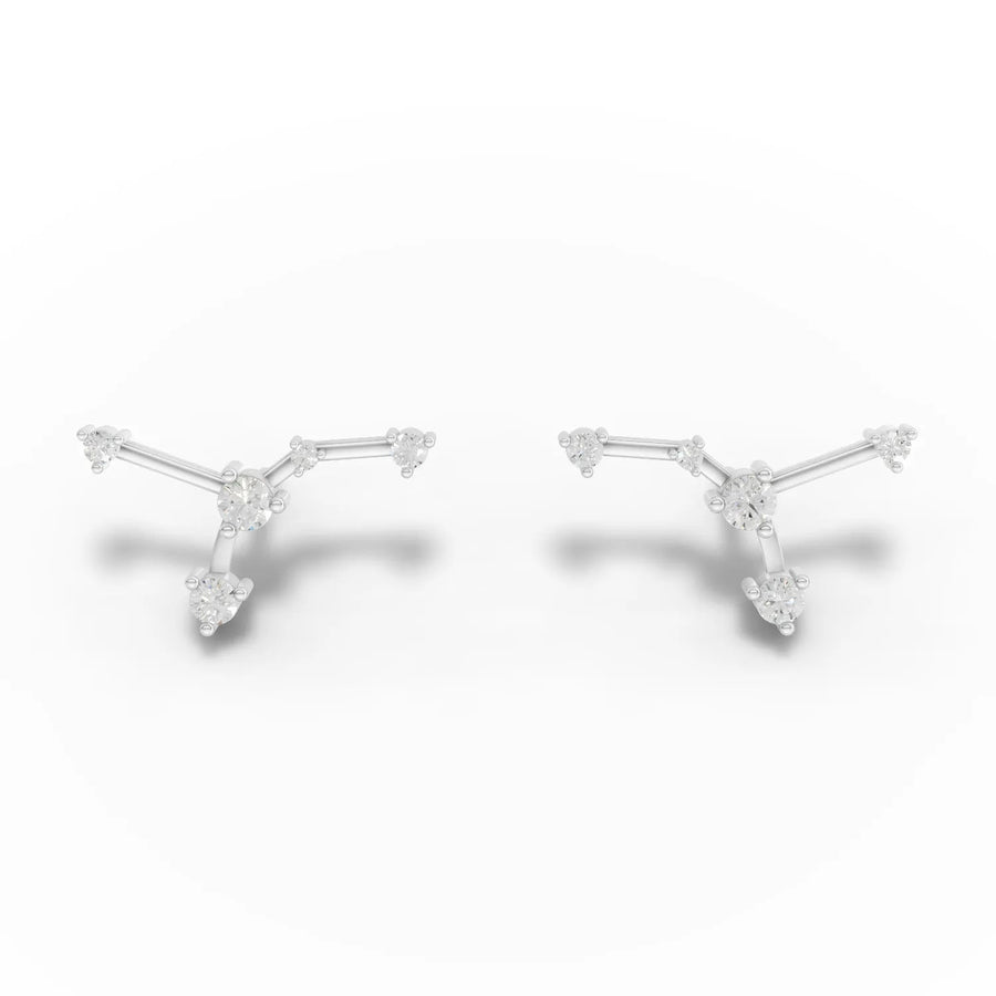 Close-up white gold prong settings