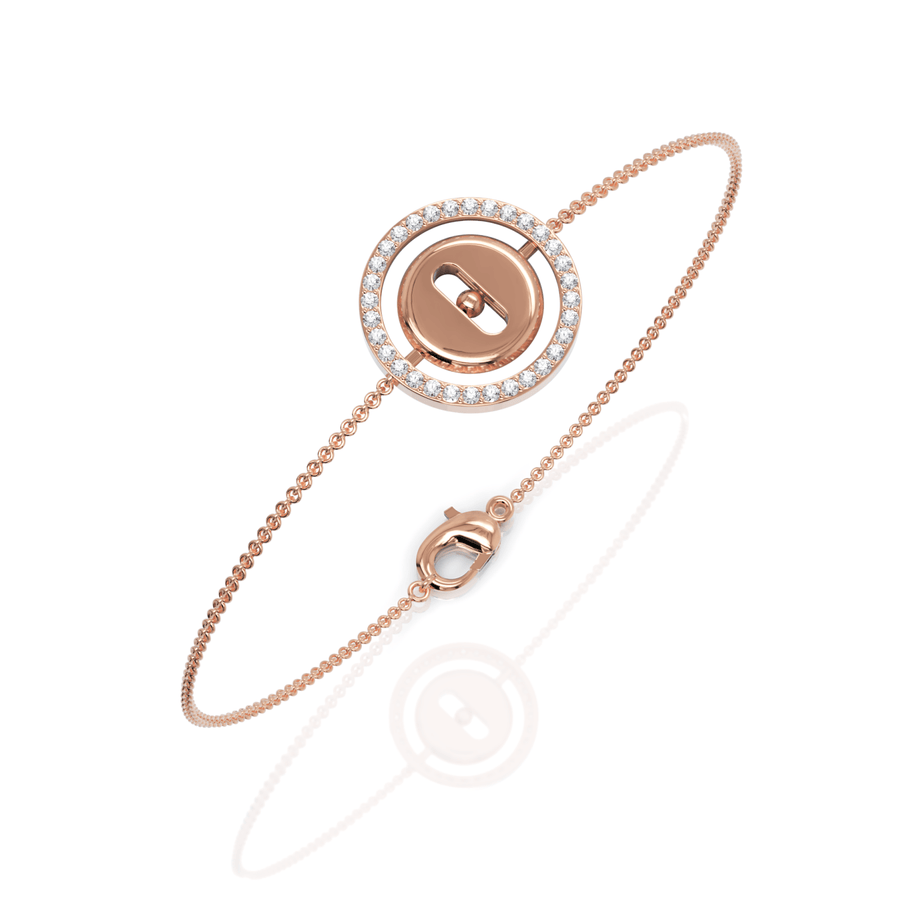 Rose gold chain alignment close-up