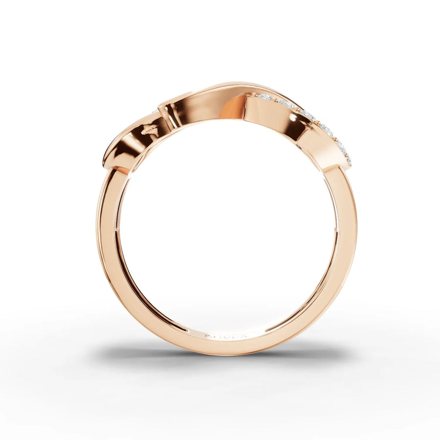 Pavé loop rose gold close-up