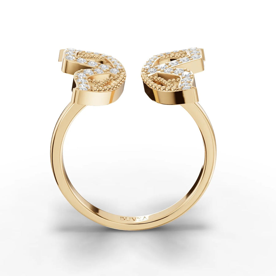 Butterfly diamond ring yellow gold close-up