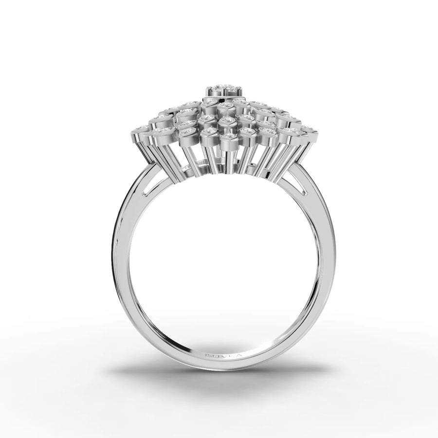 Cluster diamond ring white gold close-up