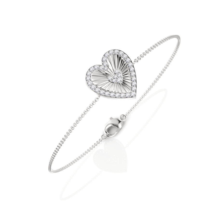 White gold halo diamond detailing