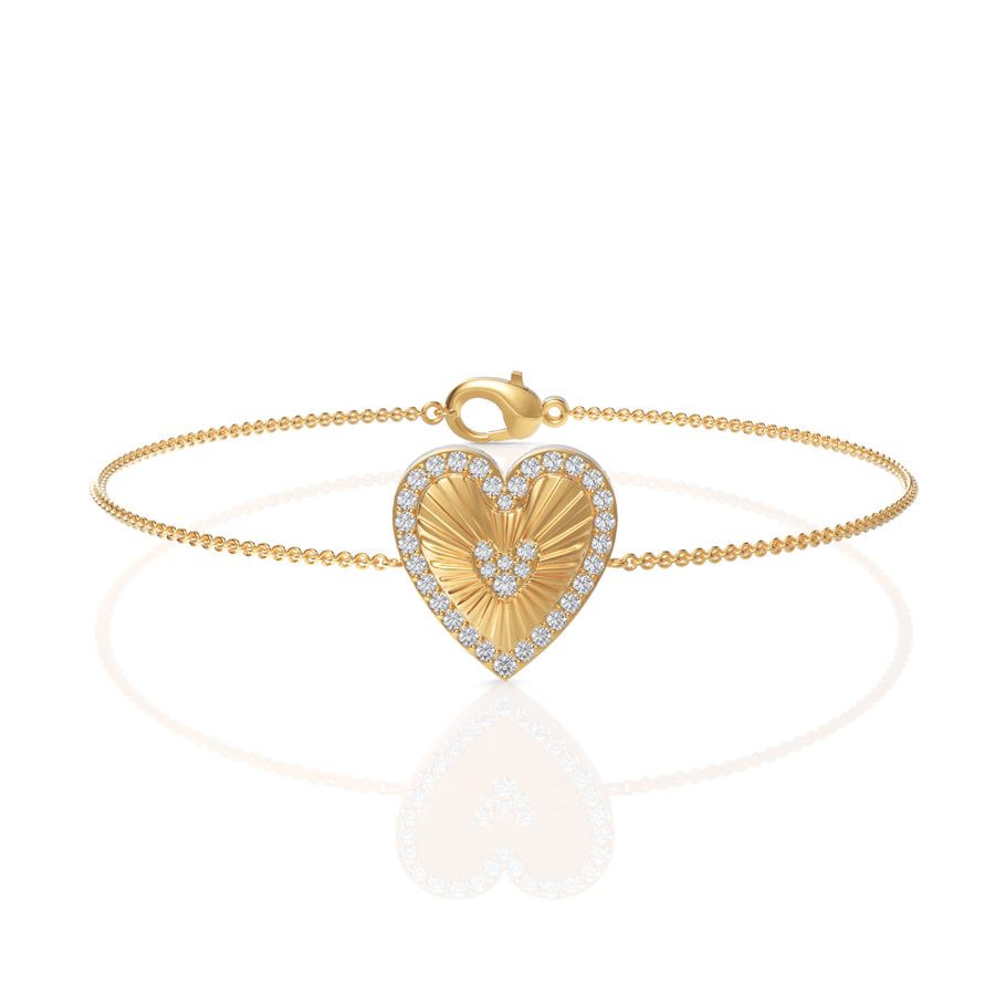 Heart-halo pavé bracelet in yellow gold