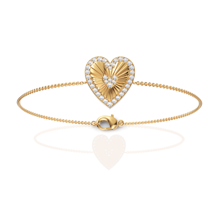 Heart-halo pavé bracelet in yellow gold