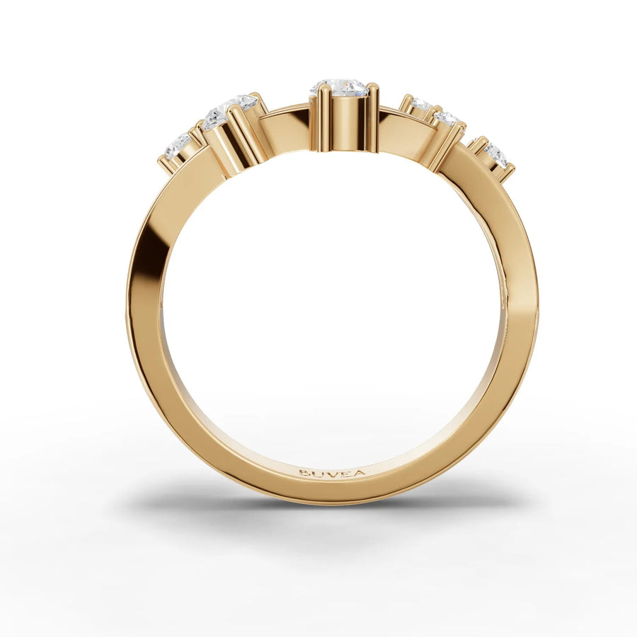 Frontal yellow gold ring view