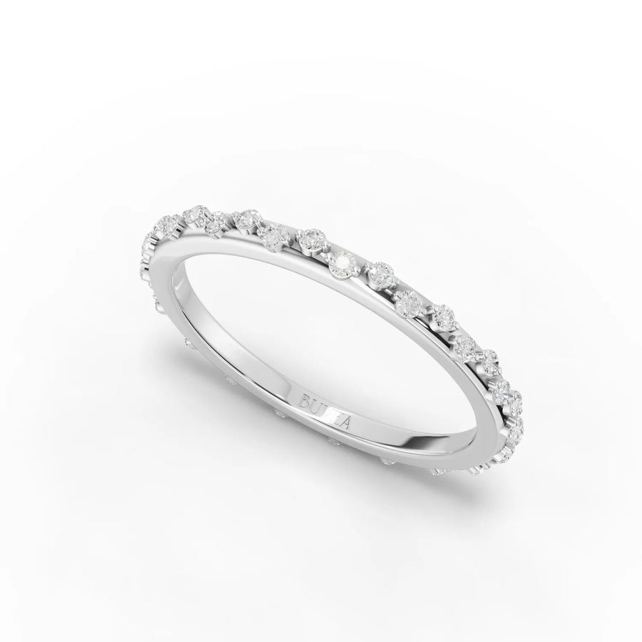 White gold twisted band design profile