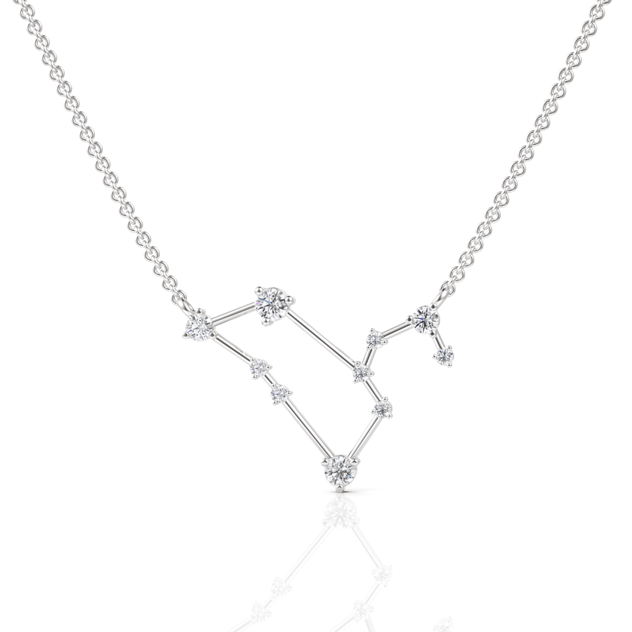 White gold prong setting close-up