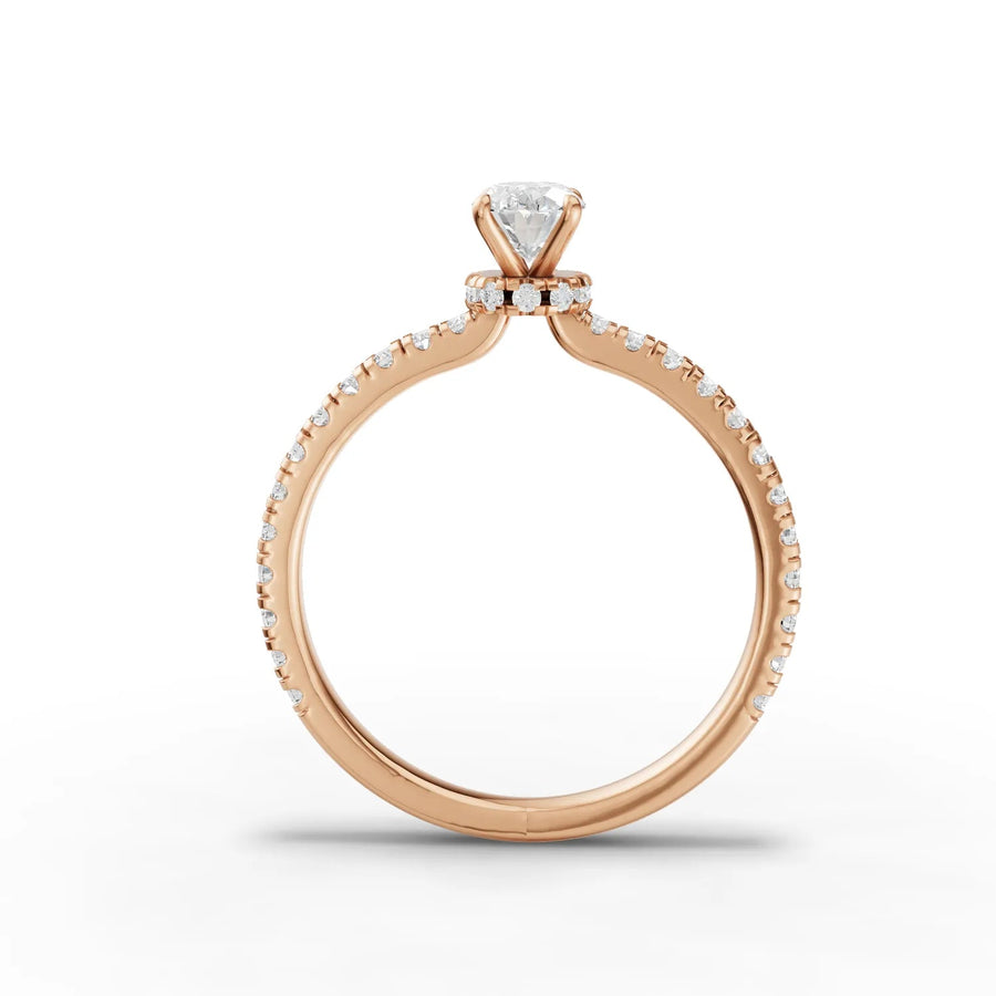Oval lab-grown diamond ring rose gold close-up