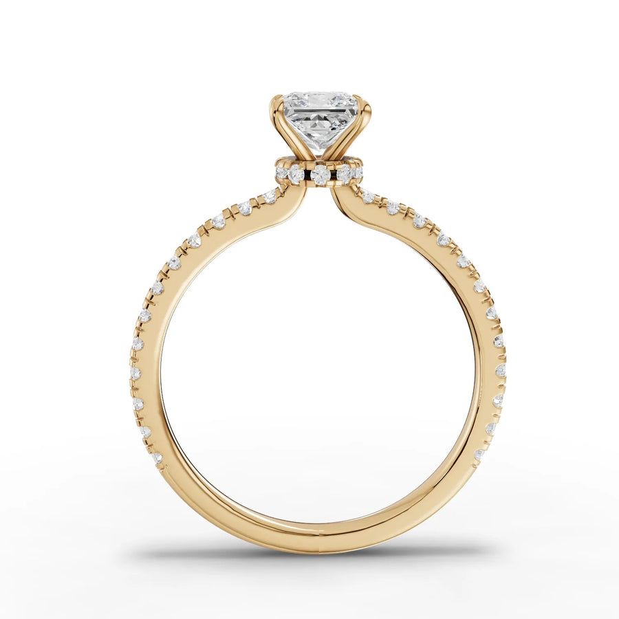 Princess lab-grown ring yellow gold close-up