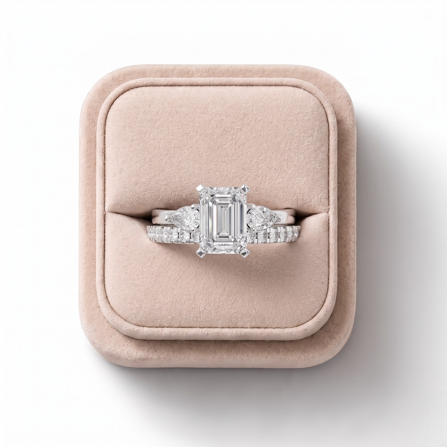 1.36 CT Emerald Lab Grown Diamond Bridal Set with Accent Band 1.00 CT in white gold, view 2