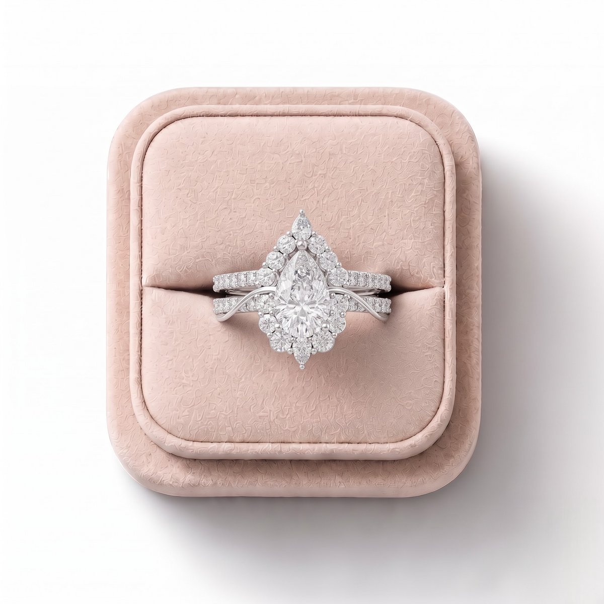 1.83 CT Pear Halo with Split Pavé Lab Grown Diamond Band Set 1.00 CT Center, on a white background