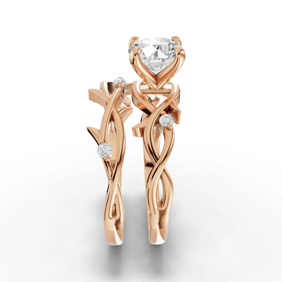 Round center intertwined ring rose gold close-up