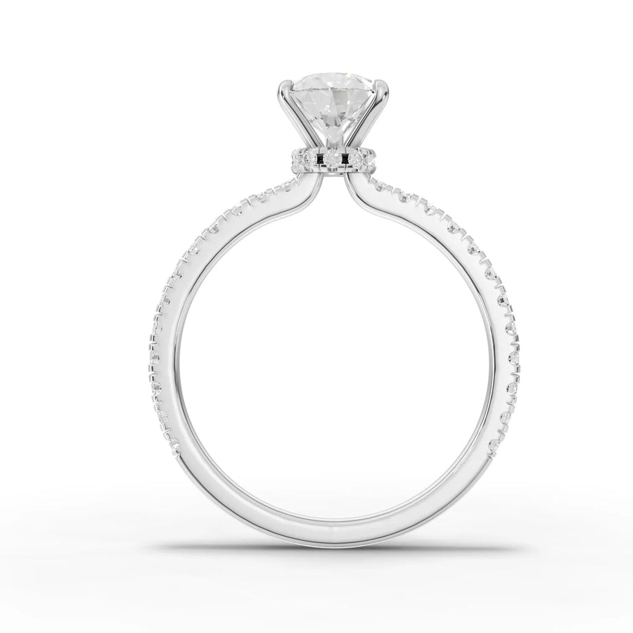 Pear lab-grown ring white gold close-up