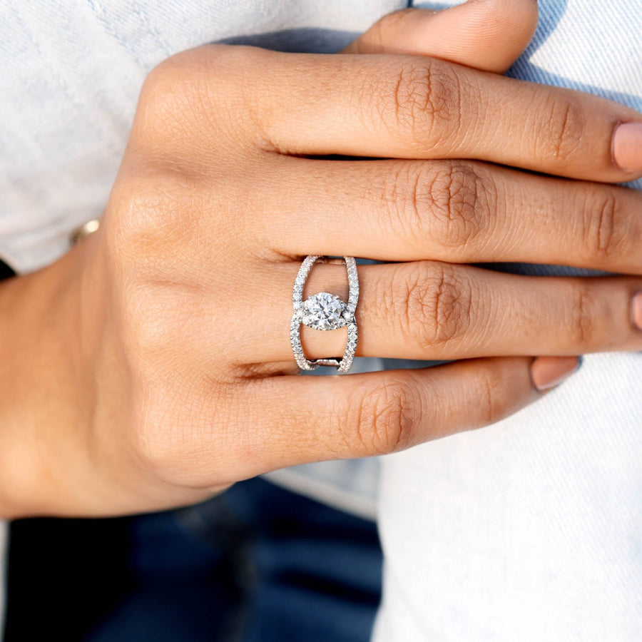 1.54 CT crossover diamond ring worn on hand