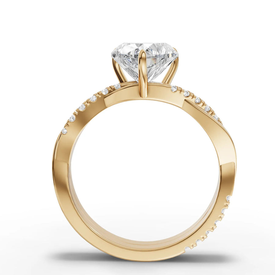Yellow gold polished band detail