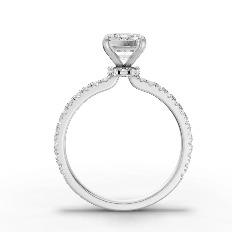 White gold band curvature close-up