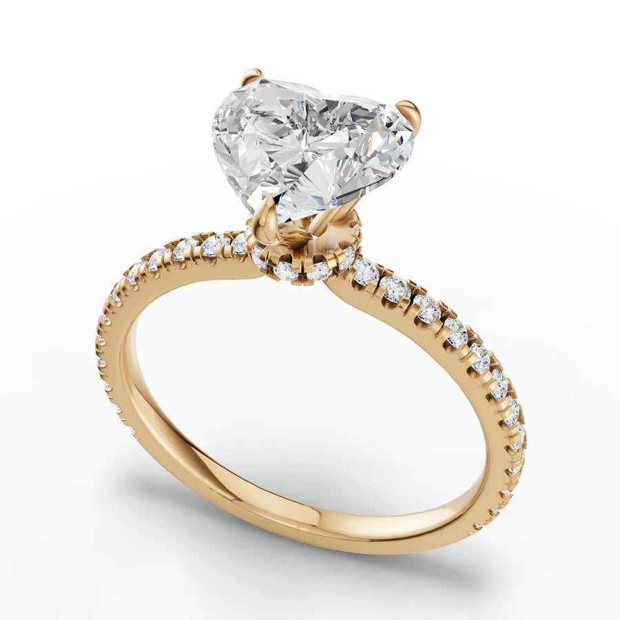 Yellow gold brilliance macro