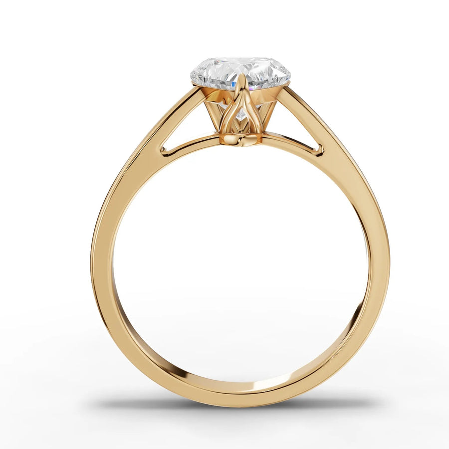 Yellow gold polished shank detail