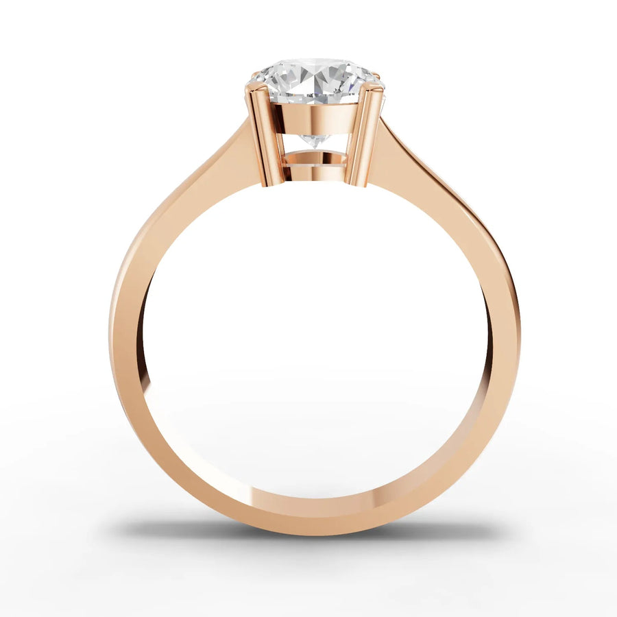 Round lab-grown ring rose gold close-up