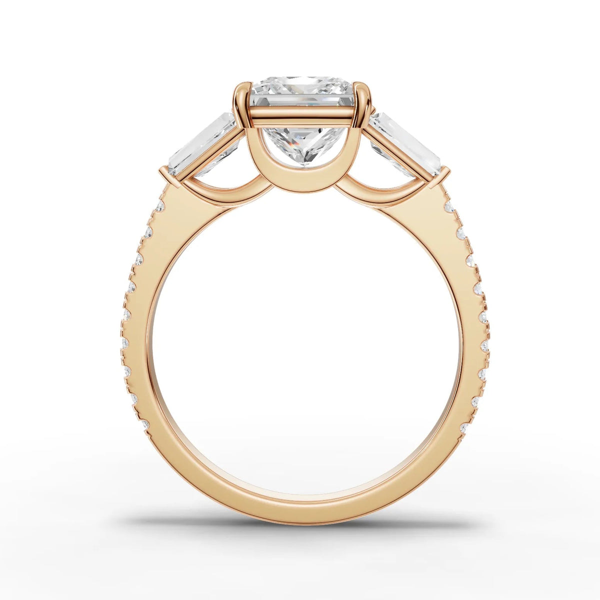 Princess baguette lab-grown ring yellow gold close-up