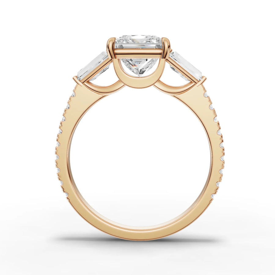 Princess baguette lab-grown ring yellow gold close-up