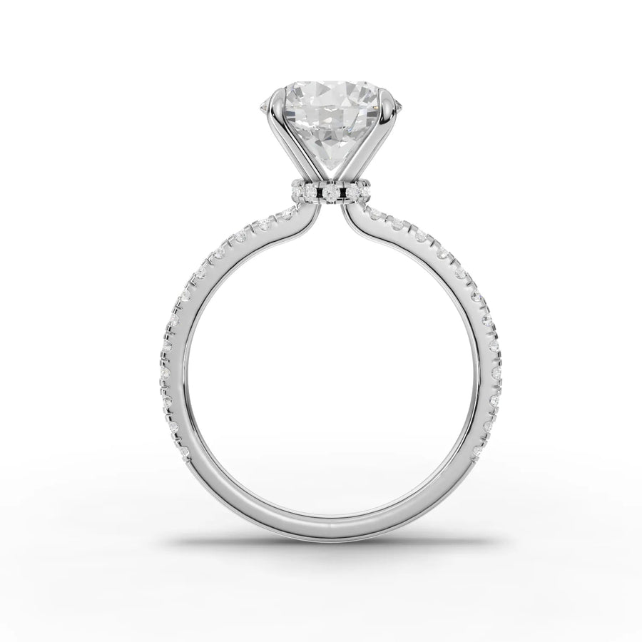 Round lab-grown ring white gold close-up