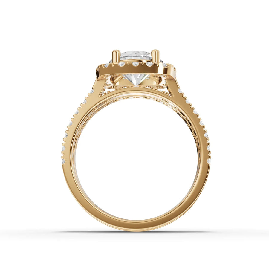 Pavé bridal ring yellow gold close-up view