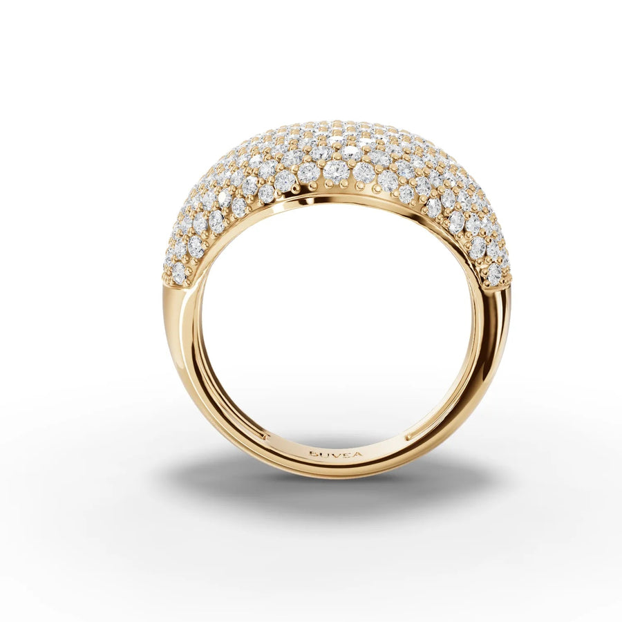 Pavé dome ring yellow gold close-up