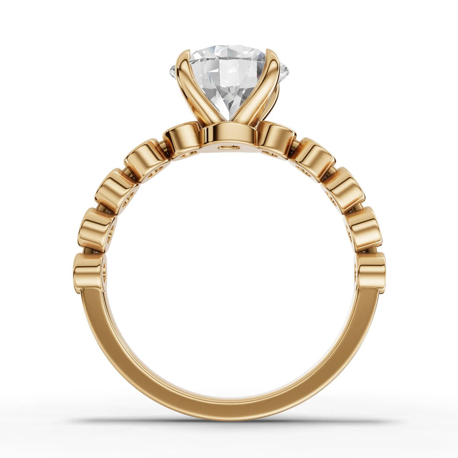 Lab-grown diamond pavé ring yellow gold close-up