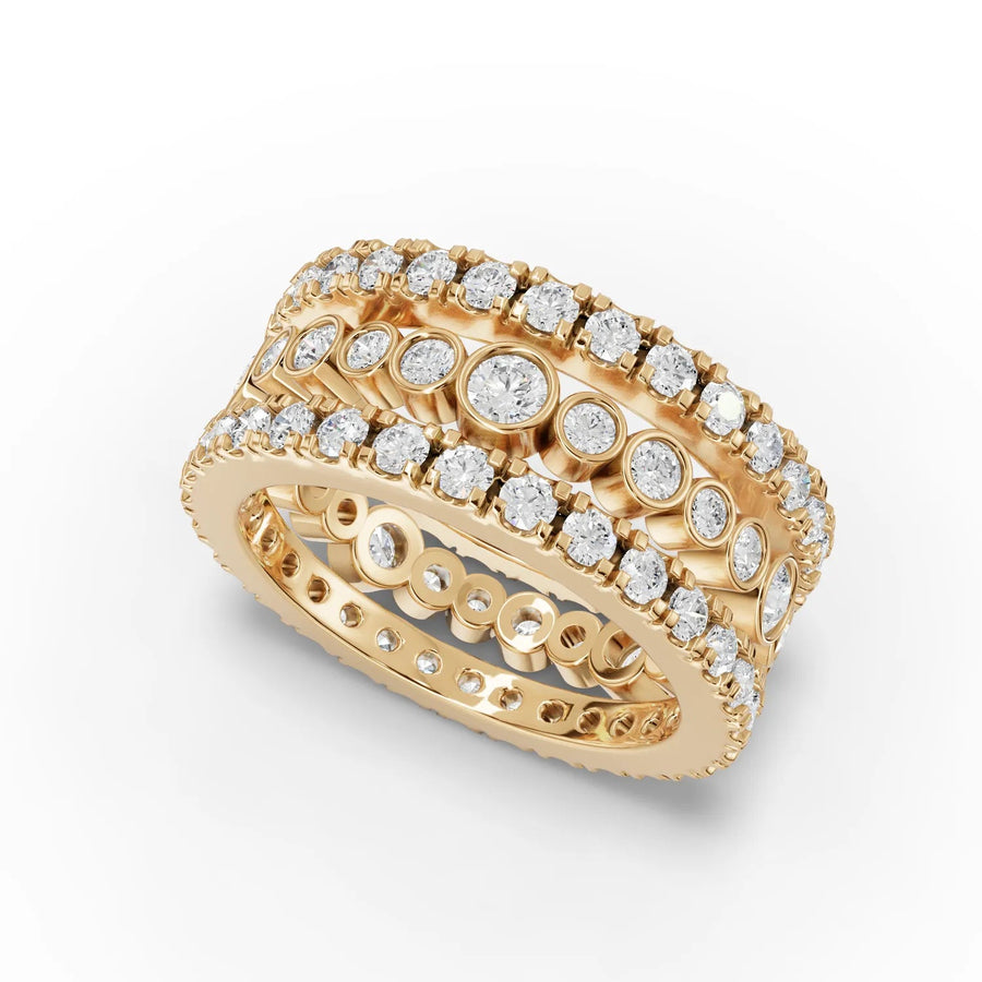 Round bridal set yellow gold angle