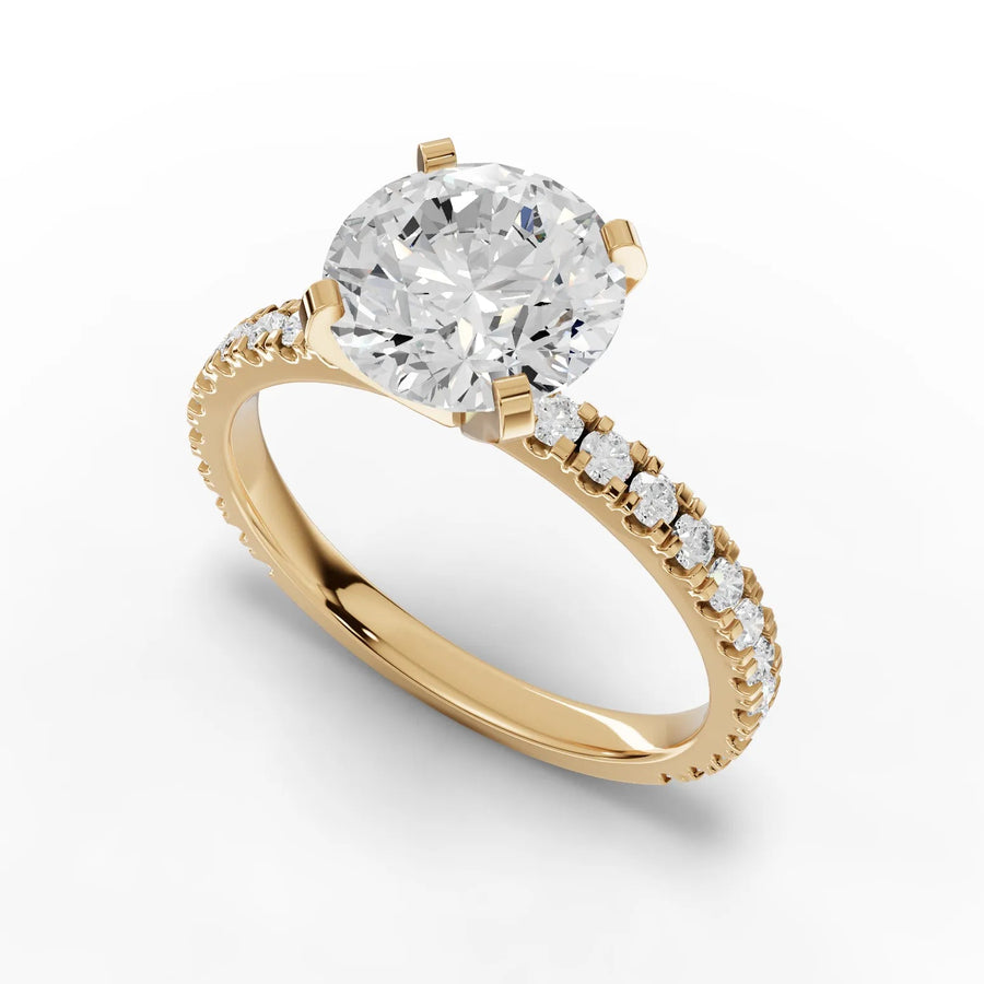 Yellow gold brilliance macro
