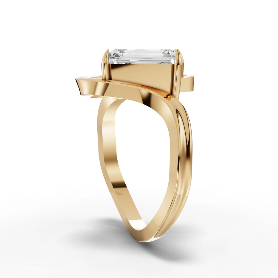 2.50 CT emerald ring structural close-up