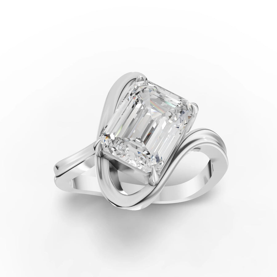Lab-grown emerald ring white gold close-up