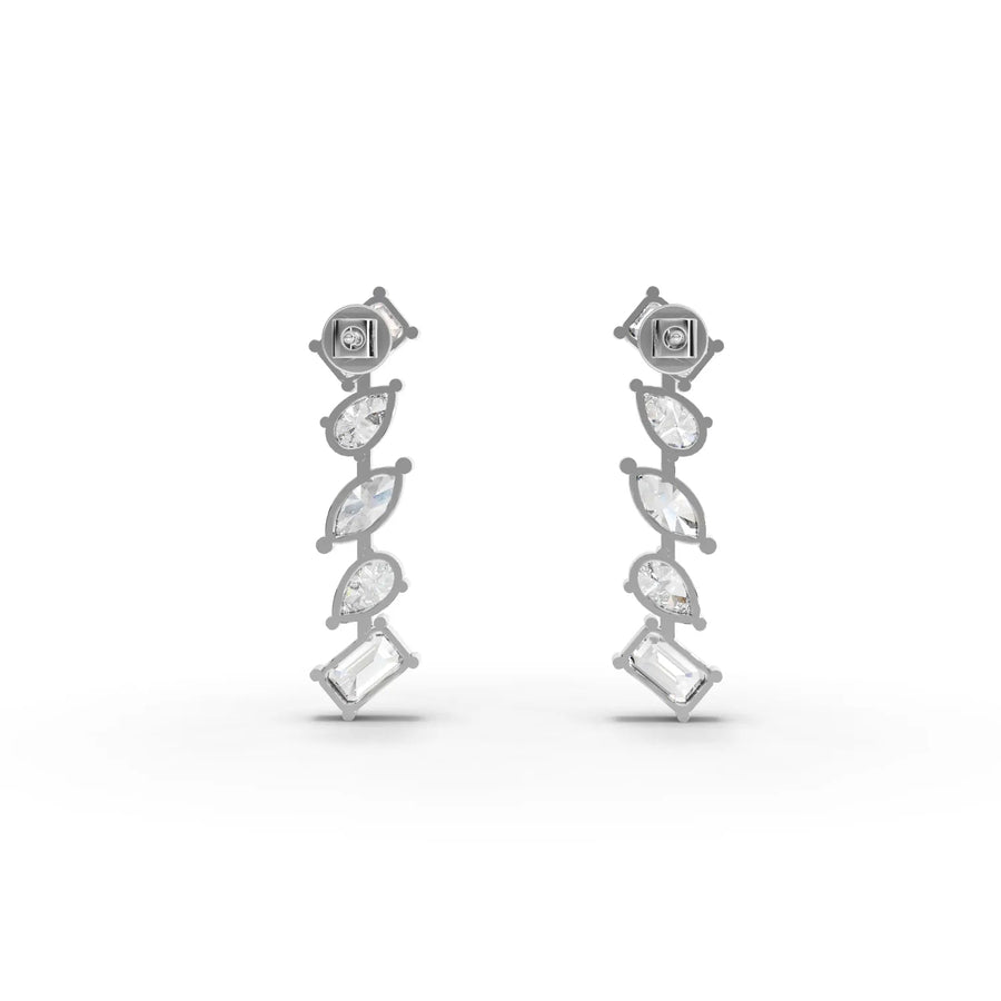 White gold prong setting close-up