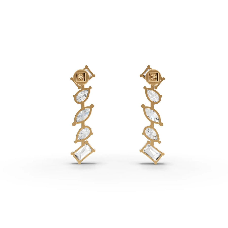 Stone arrangement on yellow gold variant