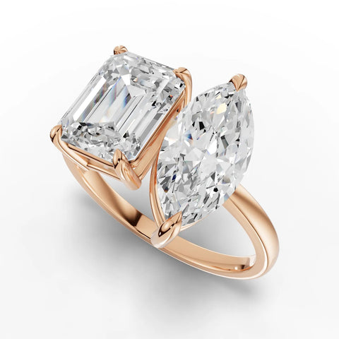 Emerald marquise toi et moi ring rose gold angle