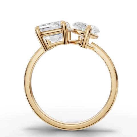 3.50 Ct Emerald & Marquise Toi et Moi Lab Grown Diamond Ring in yellow gold, close-up
