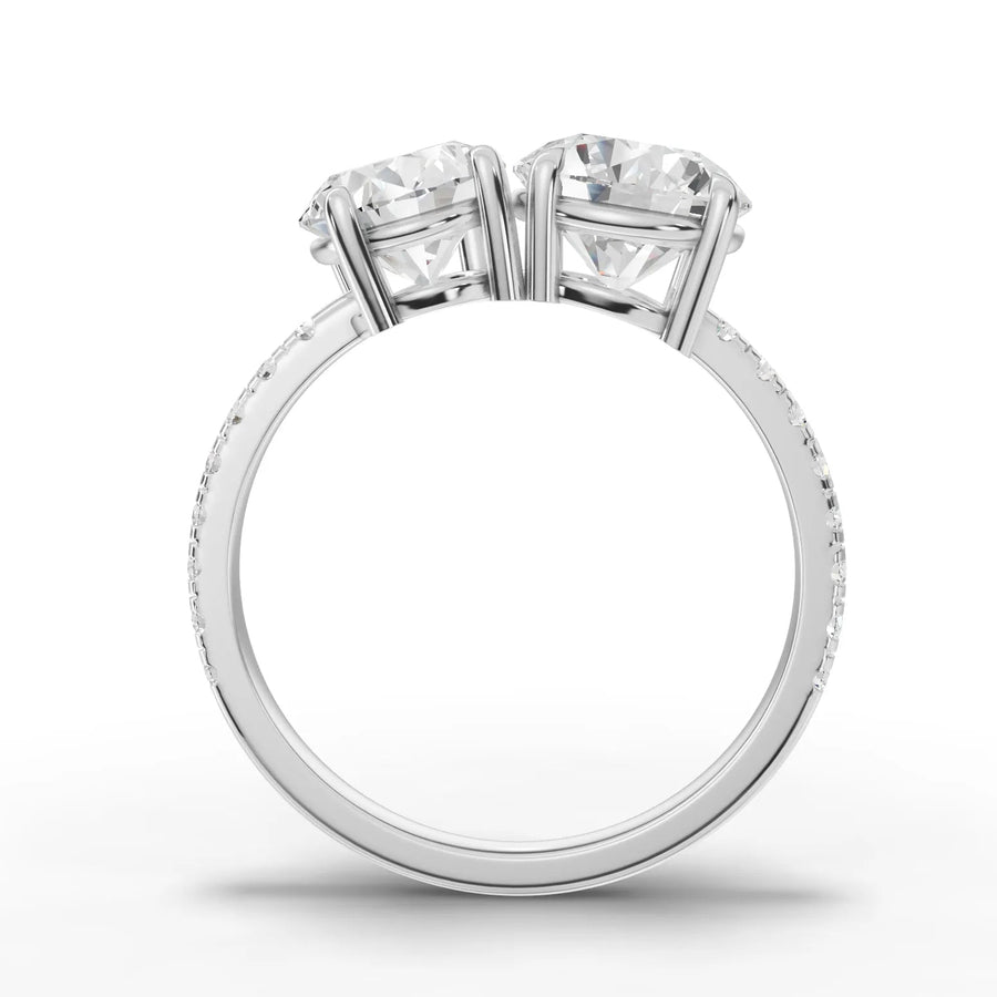 Toi et moi lab-grown ring white gold close-up