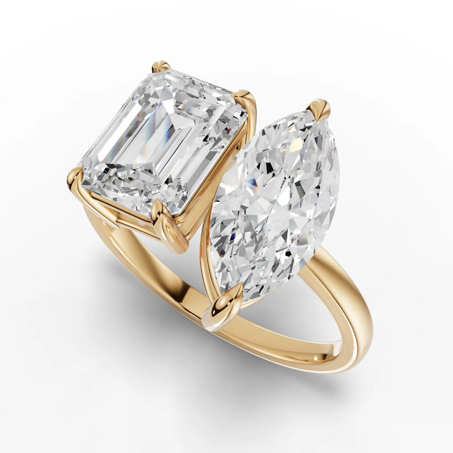Emerald marquise toi et moi ring yellow gold angle