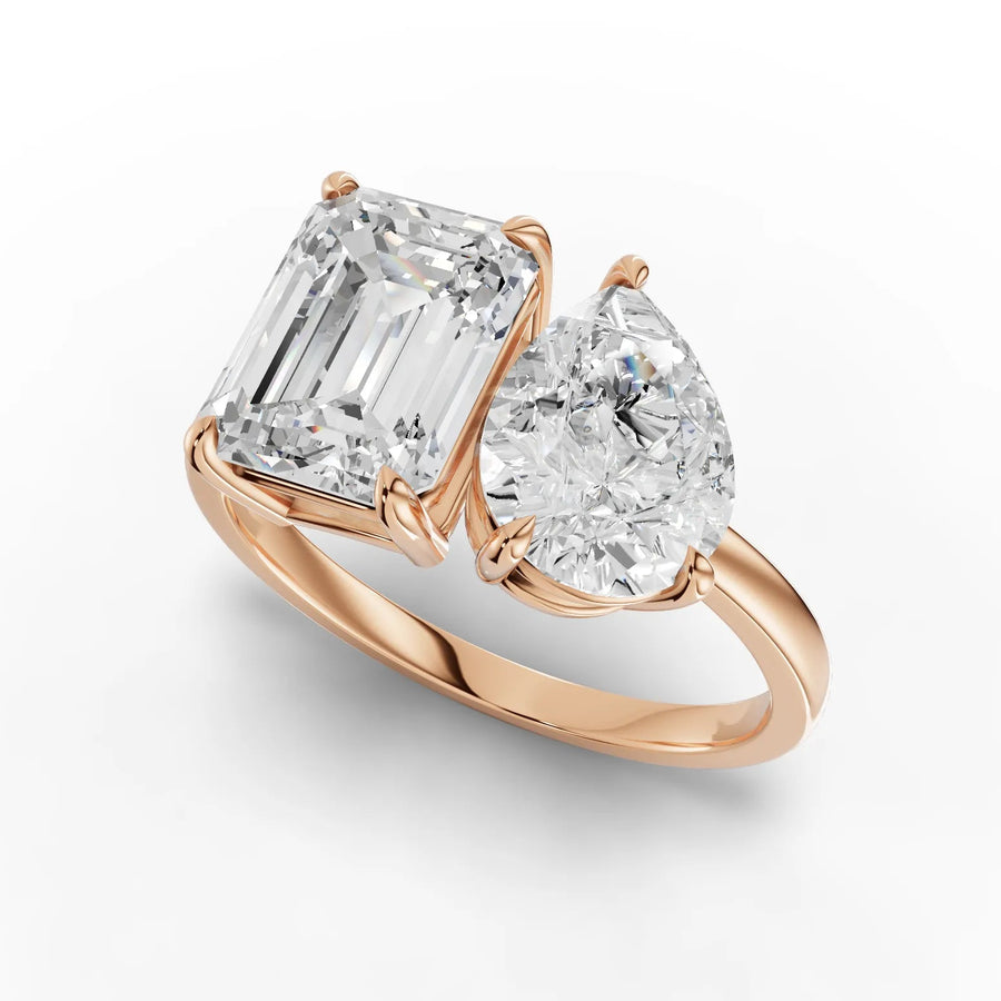 Emerald pear toi et moi ring rose gold angle