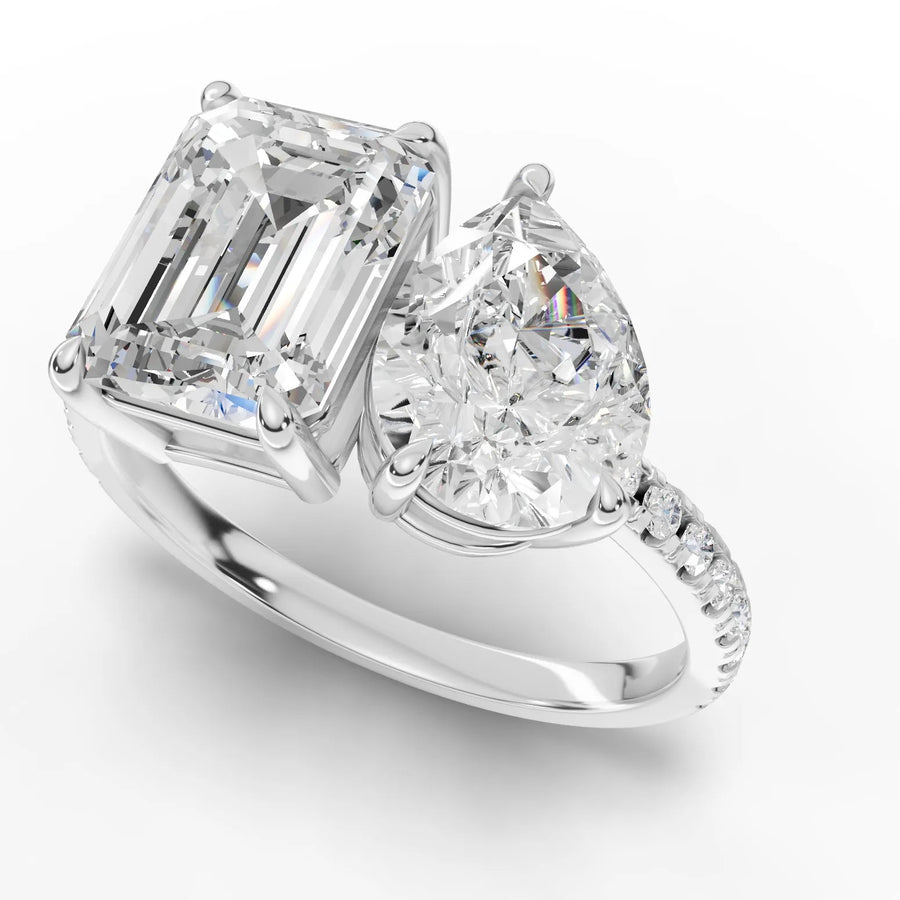 Emerald pear toi et moi ring white gold angle