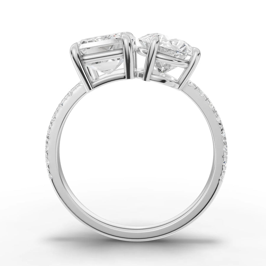 Toi et moi lab-grown ring white gold close-up