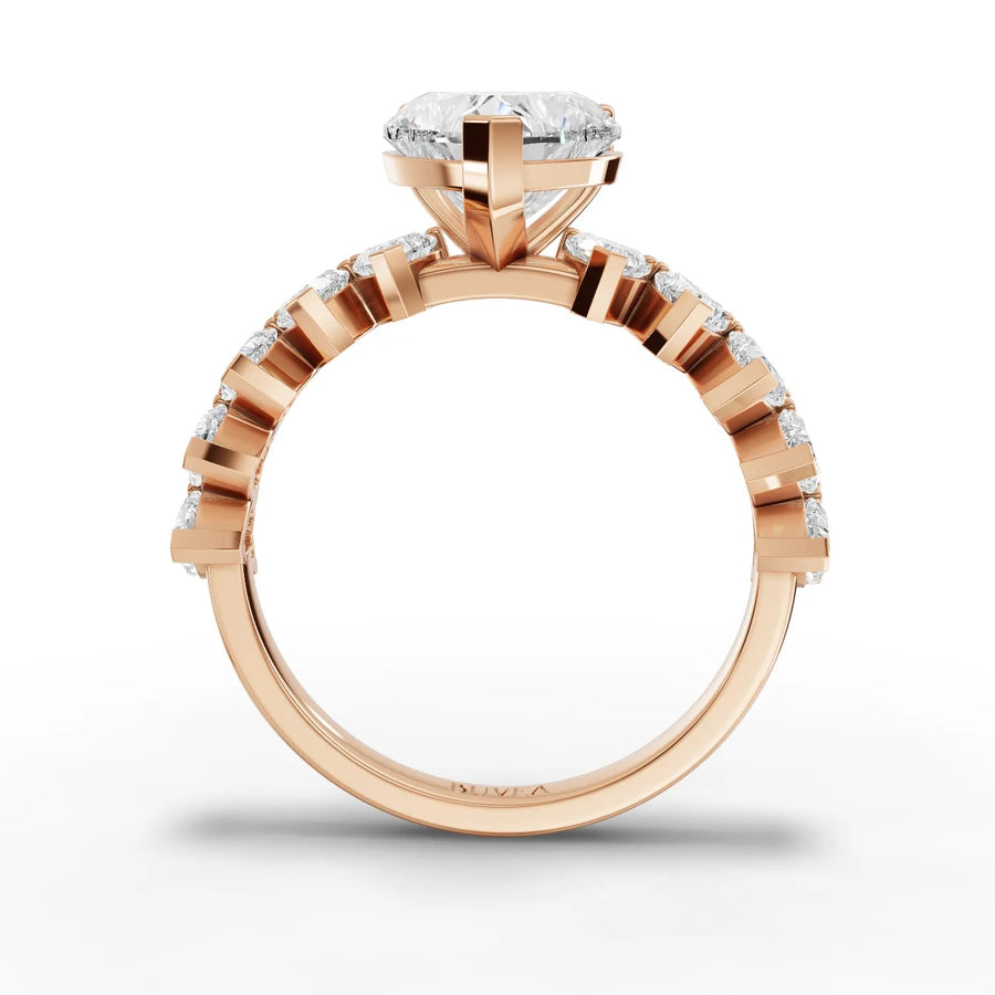Heart diamond ring rose gold close-up