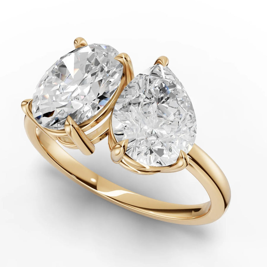 Oval pear toi et moi ring yellow gold angle