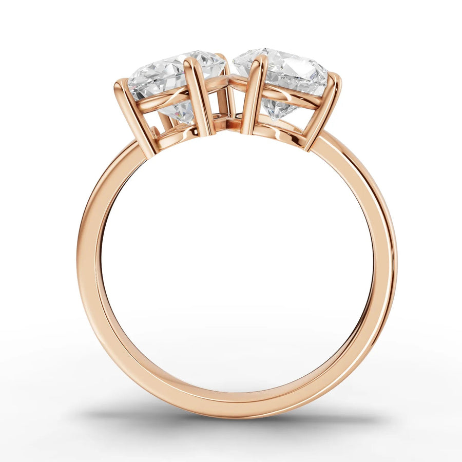 Toi et moi lab-grown ring rose gold close-up